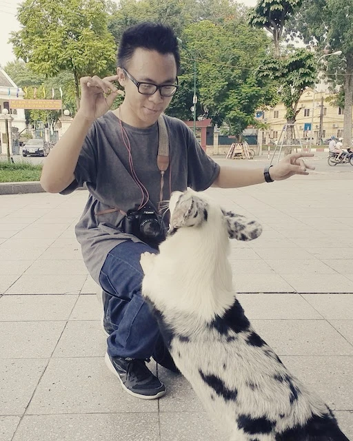 assets/images/my-photos/huy-corgi.webp