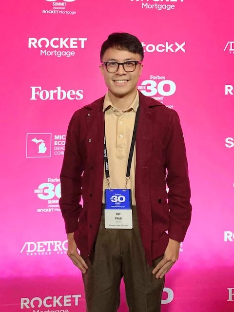 assets/images/my-photos/huy-forbes-detroit.webp